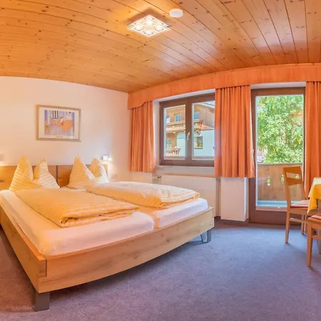 Guest house Tina Neustift im Stubaital
