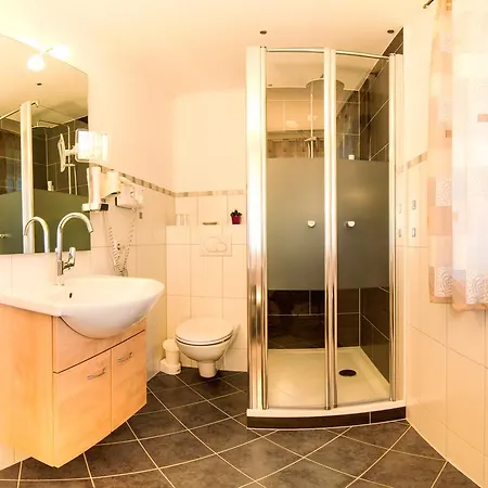 Tina Neustift im Stubaital