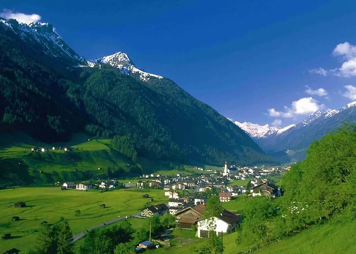 招待所 蒂娜旅馆 3*