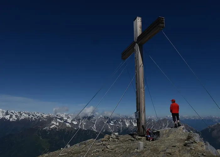 招待所 蒂娜旅馆 3*