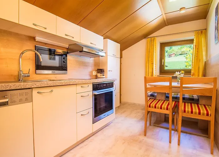 招待所 蒂娜旅馆 3*