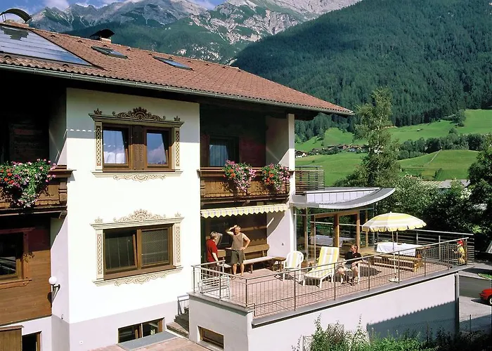 招待所 蒂娜旅馆 3*