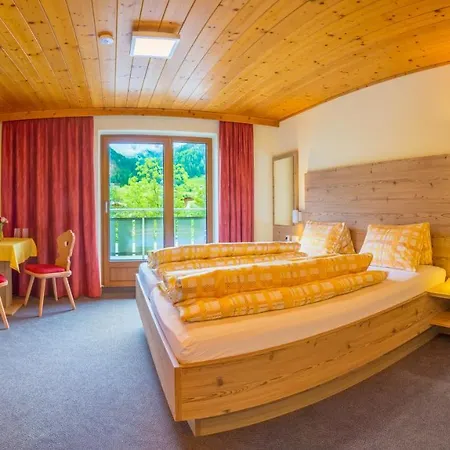 Vendégház Tina Neustift im Stubaital